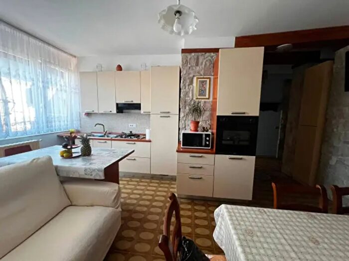 Appartamento trilocale in vendita in Pavullo Nel Frignano