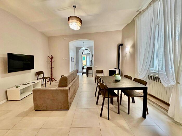 Appartamento con 5 locali in vendita in Rio