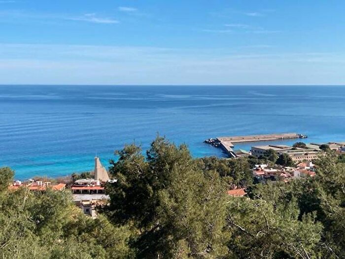 Casa con 6 locali in affitto in Via Annone, Addaura, Palermo