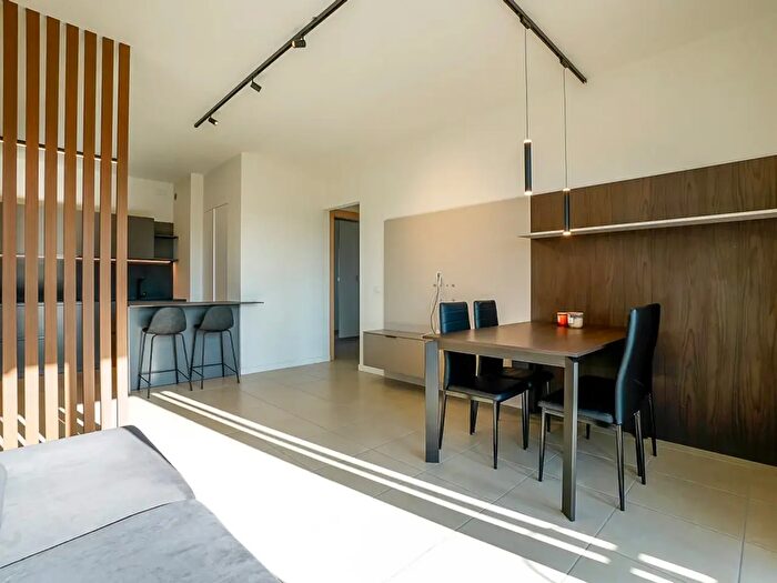 Appartamento trilocale in vendita in Via Barrucchella, Verona