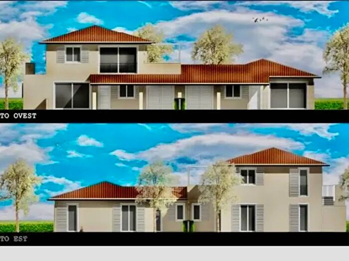 Casa con 5 locali in vendita in Cecina