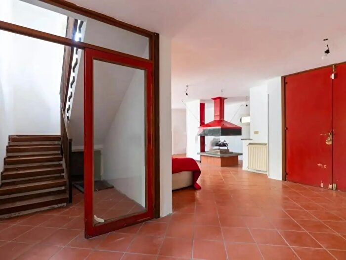 Casa con 8 locali in vendita in Via Solone, Roma