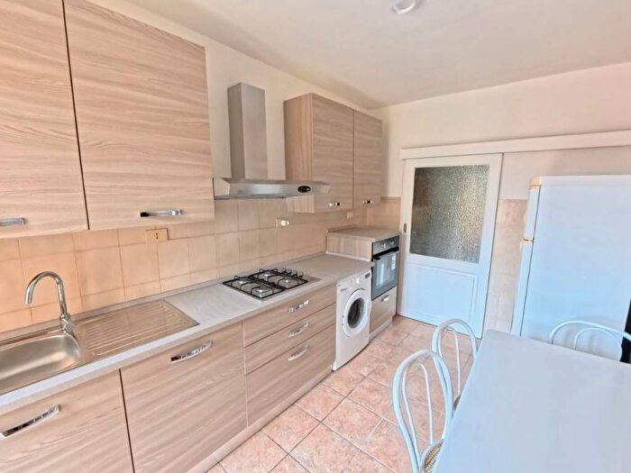 Appartamento trilocale in affitto in Via San Pietro, San Pellegrino Pianoscarano, Viterbo