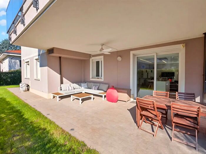 Appartamento quadrilocale in vendita in Arese