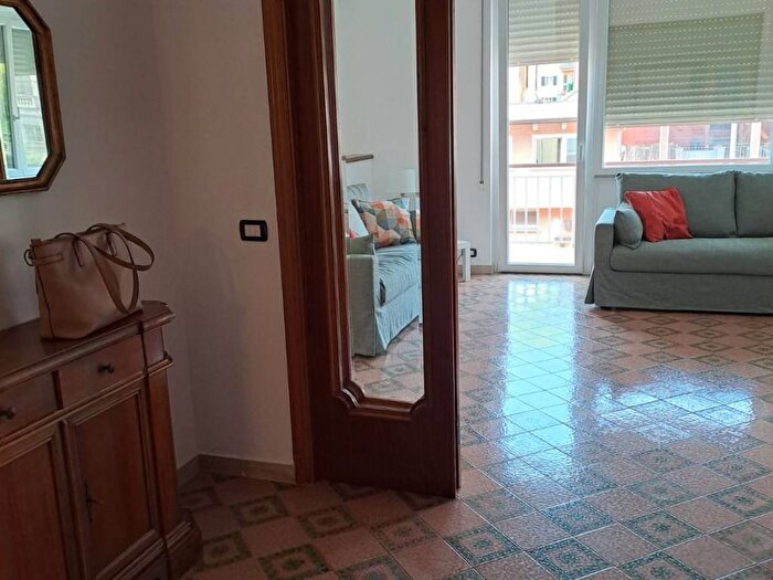 Appartamento trilocale in affitto in Stadio, Chiavari