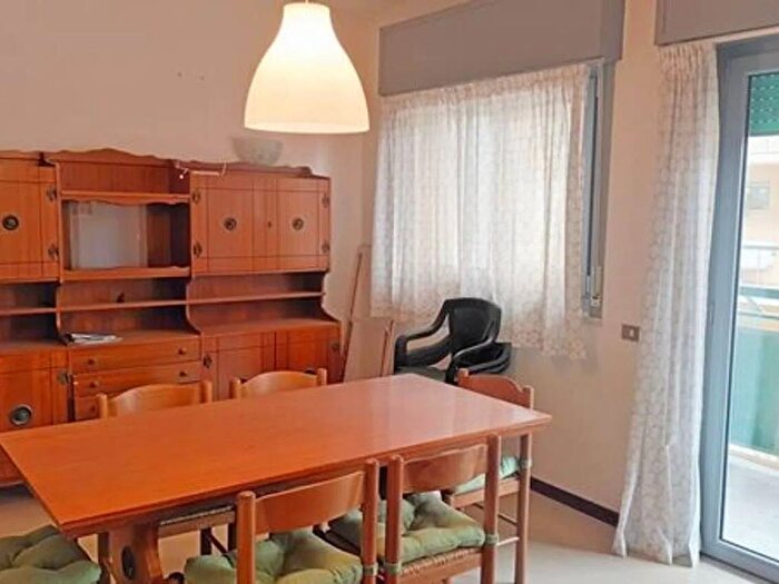 Appartamento trilocale in affitto in Viale Dei Lecci, Lido degli Estensi, Comacchio