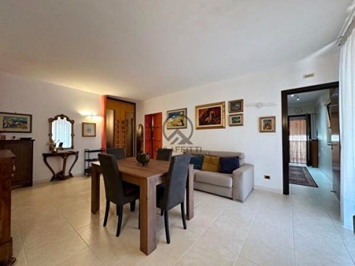 Appartamento con 5 locali in vendita in Via Catullo, Andria