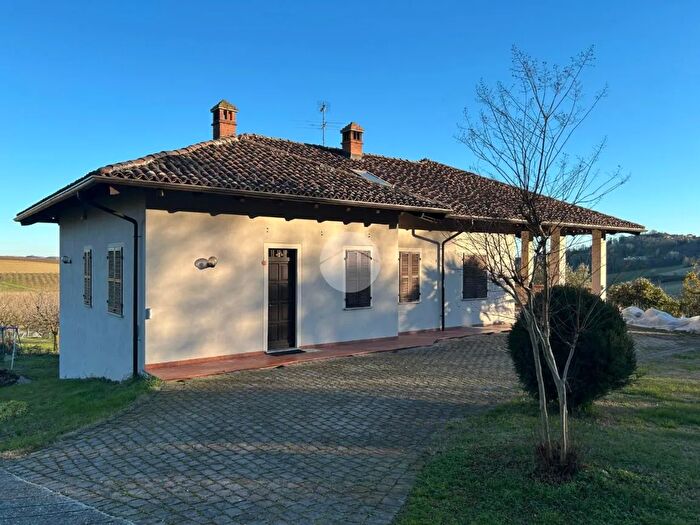 Casa con 5 locali in vendita in Località Casa Paletti, Tonco