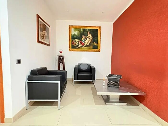 Appartamento con 5 locali in vendita in Via Eugenio Martorelli, Cosenza