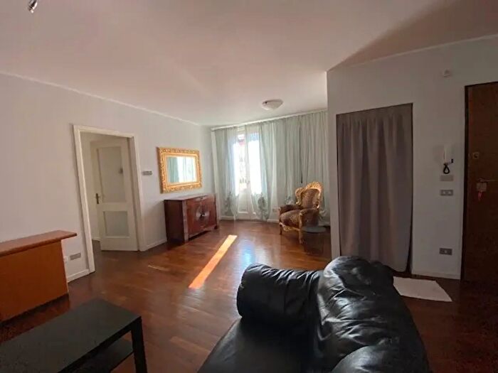 Appartamento quadrilocale in affitto in Via Annunciata, Desenzano Del Garda