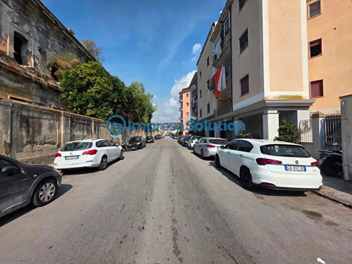 Appartamento trilocale in vendita in Via Caduti di Nassiriya, Napoli