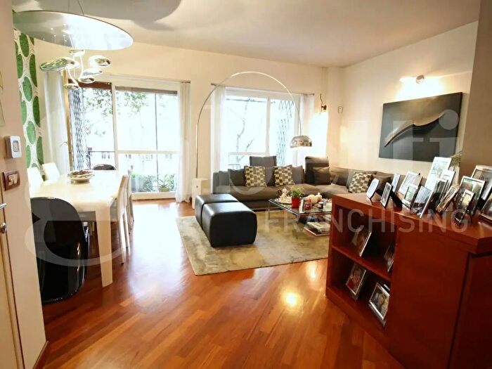 Appartamento con 5 locali in vendita in Via Domenichino, Milano