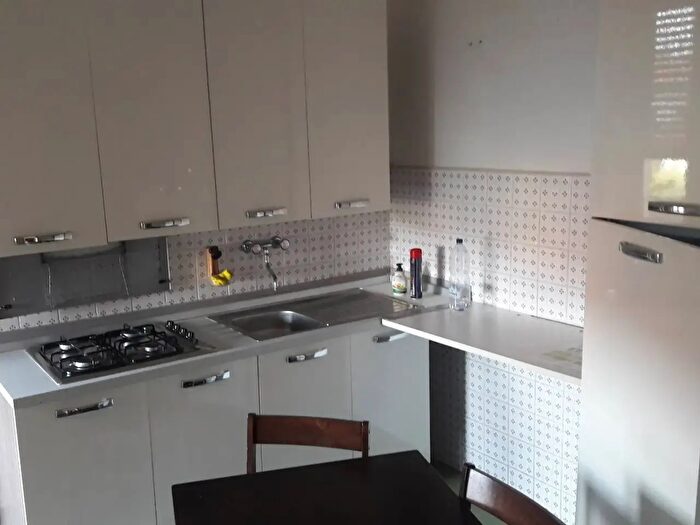Appartamento bilocale in affitto in Azzate