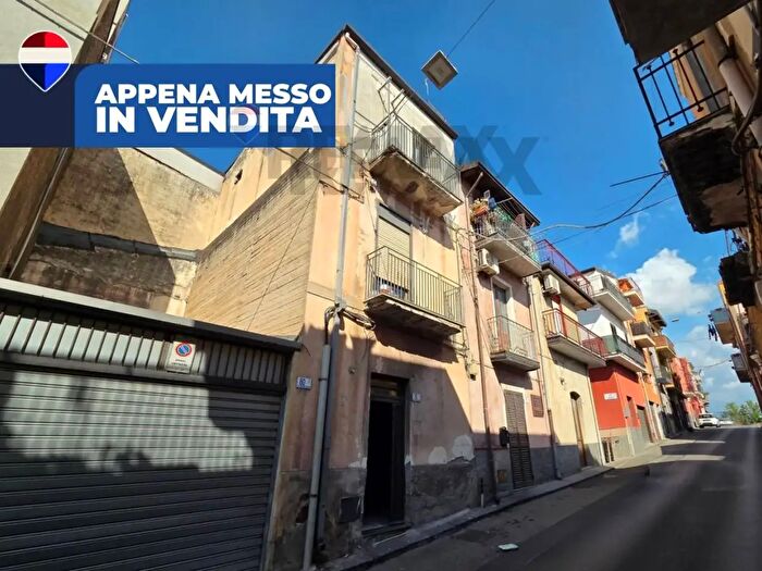 Casa bilocale in vendita in Motta Sant'Anastasia