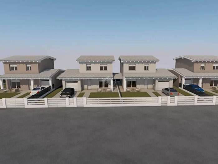 Case in Vendita e in Affitto - 3