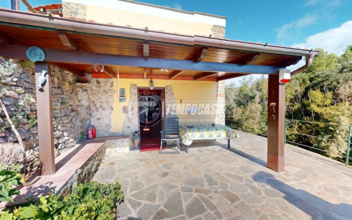 Casa trilocale in vendita in Località Manie F, Finale Ligure