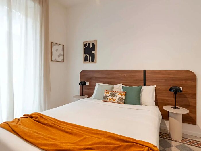 Appartamento in affitto in Via Curtatone, Milano