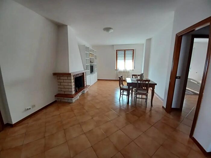 Appartamento trilocale in affitto in Colle Di Val D'Elsa
