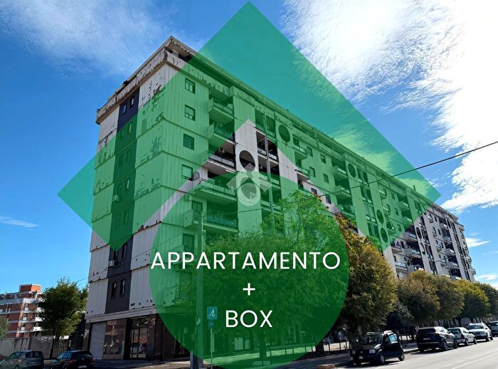 Appartamento trilocale in vendita in Via San Severo, Foggia