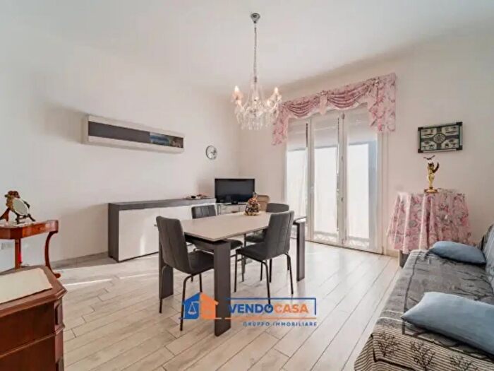 Appartamento quadrilocale in vendita in Via delle Pinete, Massa