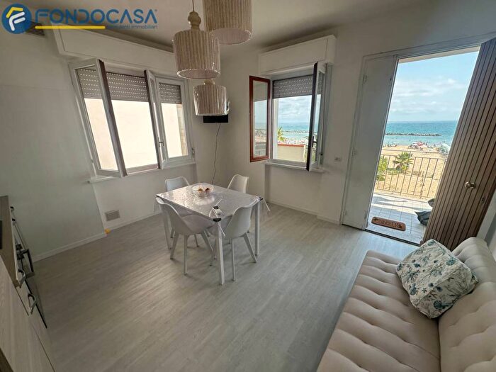 Appartamento trilocale in affitto in Via San Giacomo, Porto d'Ascoli, San Benedetto del Tronto