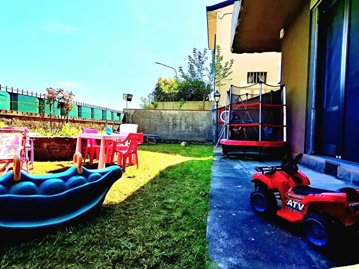 Appartamento quadrilocale in vendita in Lastra A Signa