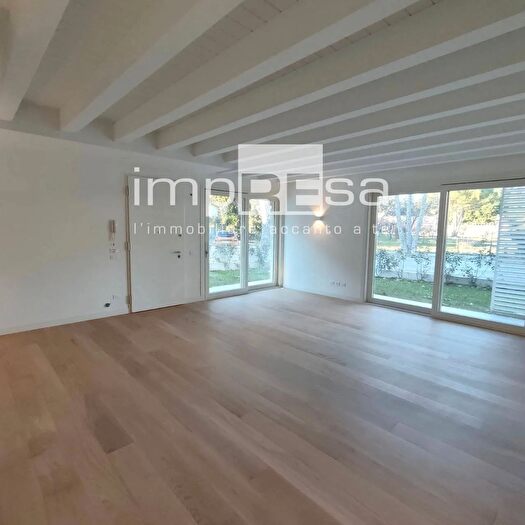 Casa con 5 locali in vendita in Mogliano Veneto