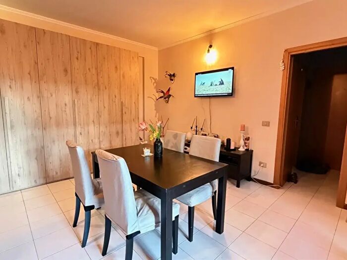 Appartamento trilocale in vendita in Via Nettuno, Albano Laziale