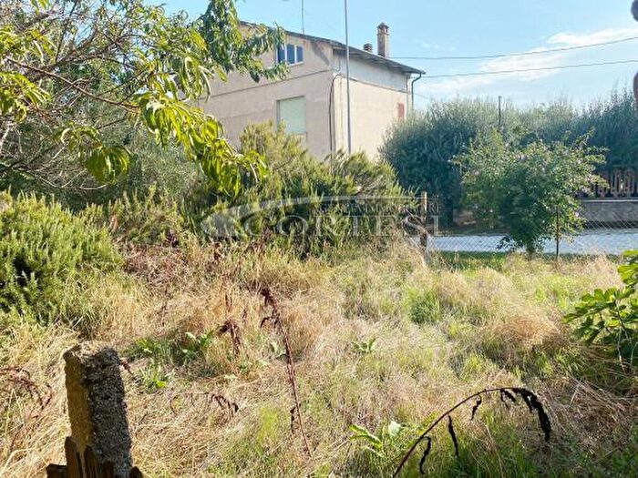 Casa con 5 locali in vendita in Mondolfo