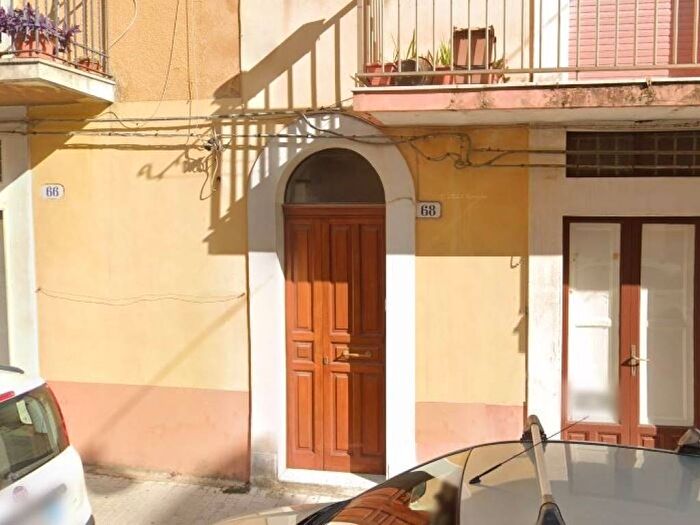 Appartamento trilocale in affitto in Via Mariannina Schininà, Centro, Ragusa