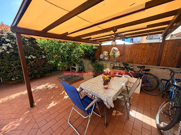 Casa con 6 locali in vendita in Via Marco Mastacchi, Livorno