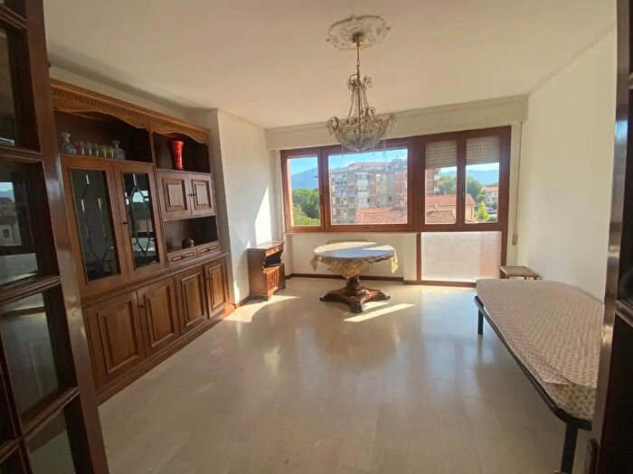 Appartamento con 5 locali in vendita in Pisa