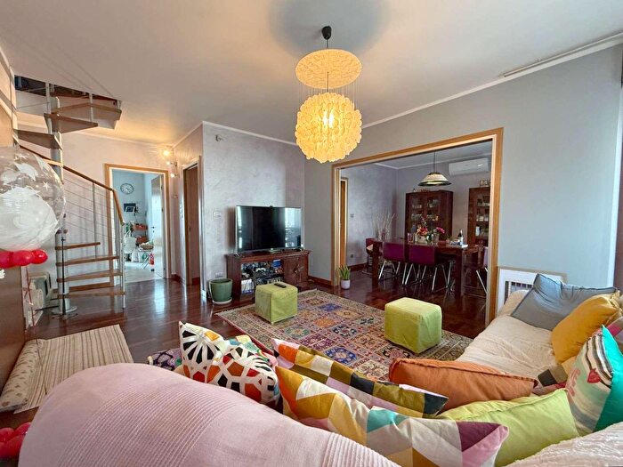 Appartamento con 6 locali in vendita in Via Pirandello, Borgaro Torinese