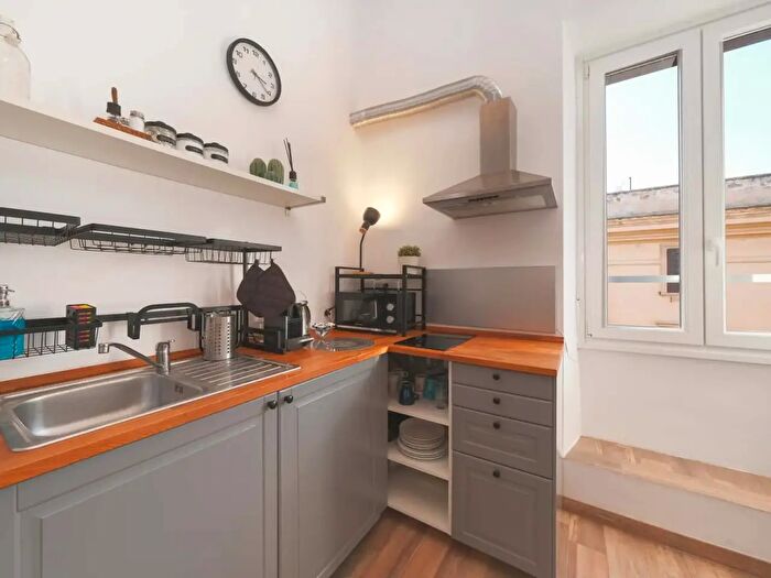 Appartamento monolocale in affitto in Via del Commercio, Roma