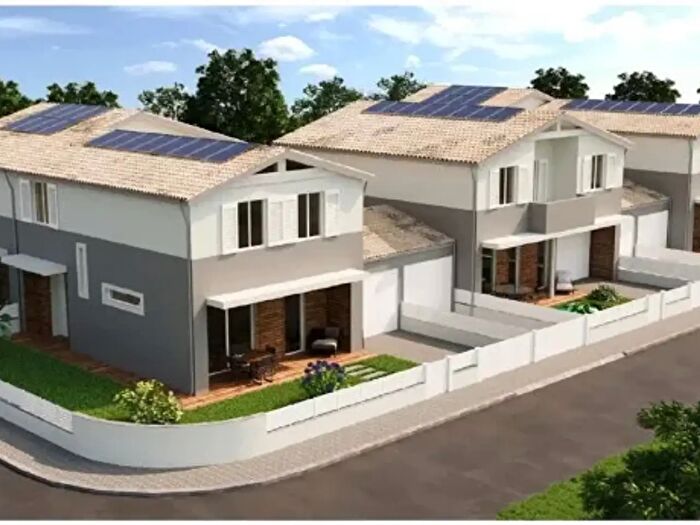 Casa quadrilocale in vendita in Piazza Martiri Partigiani, Sassuolo