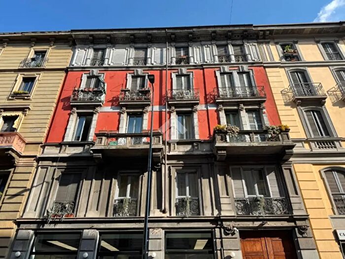 Appartamento bilocale in vendita in Via Lecco, Milano