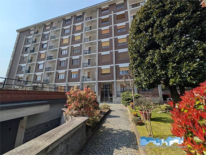 Appartamento con 6 locali in affitto in Via Torretta, Banchette