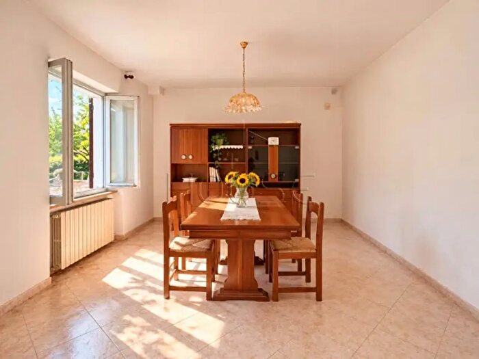 Casa quadrilocale in vendita in Via Romana Promano Pg, Citta' Di Castello