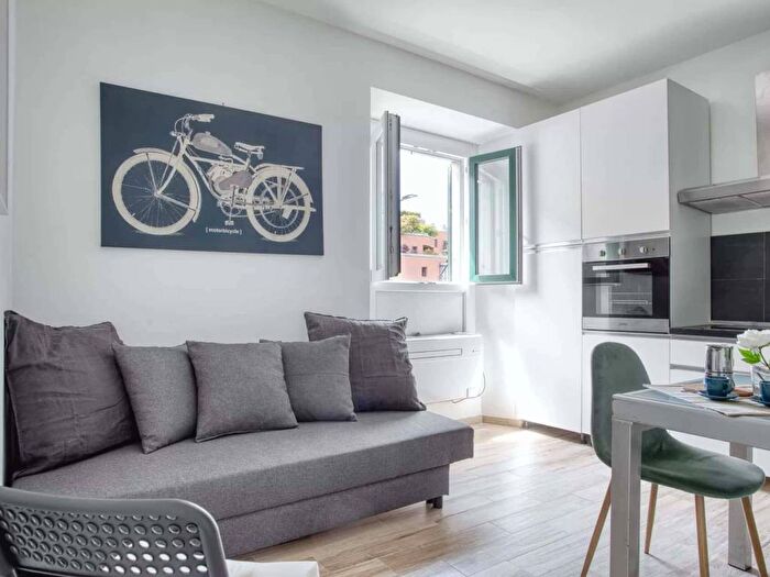 Appartamento bilocale in affitto in Via Savona, Solari, Milano