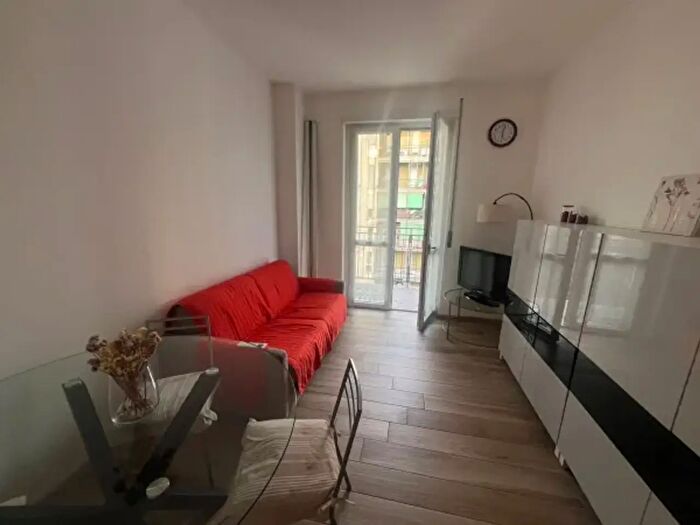 Appartamento bilocale in affitto in Via Giuseppe Candiani, Milano