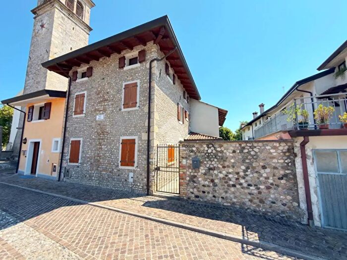 Casa quadrilocale in vendita in Piazza Risorta, San Giorgio Della Richinvelda