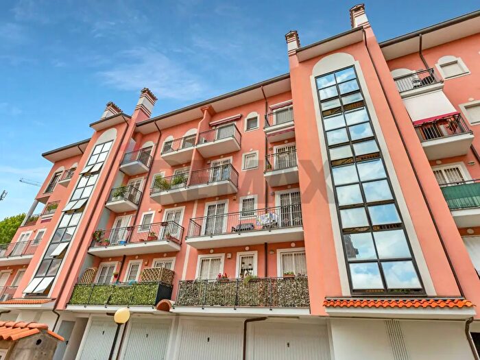 Appartamento bilocale in vendita in Via Calizzano b, Milano