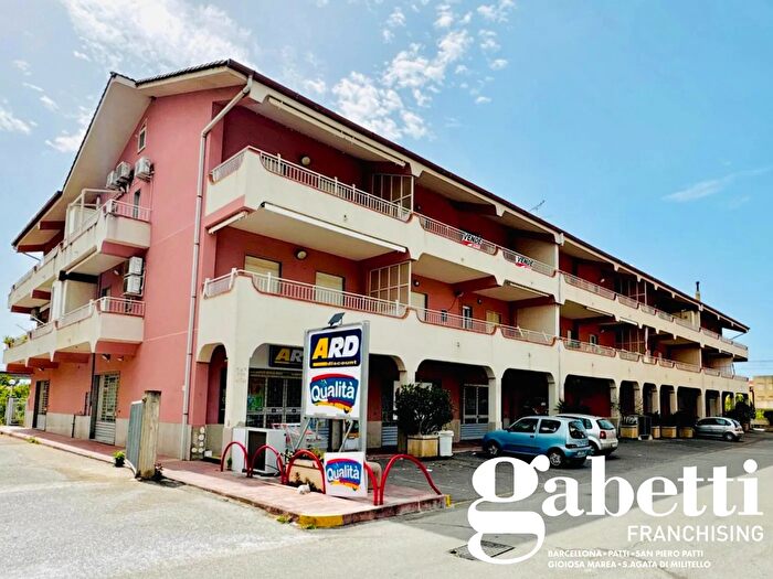 Appartamento trilocale in vendita in Via Benedetto Caputo, Torrenova