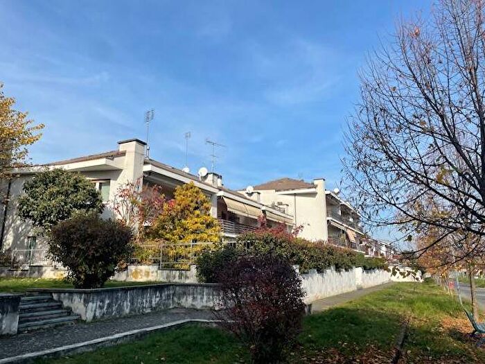 Appartamento con 5 locali in affitto in Via Provinciale Saluzzo, Centro, Verzuolo