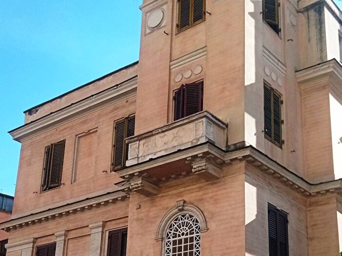 Appartamento trilocale in affitto in Re di Roma, Roma