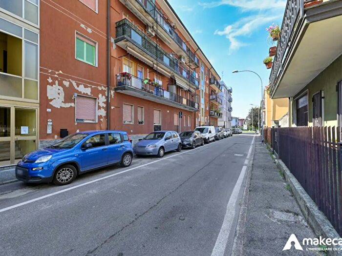 Appartamento bilocale in vendita in Via Manzoni, Sordio