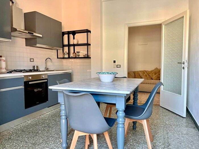 Appartamento quadrilocale in affitto in Via Ermenegildo Pistelli, Coverciano, Firenze