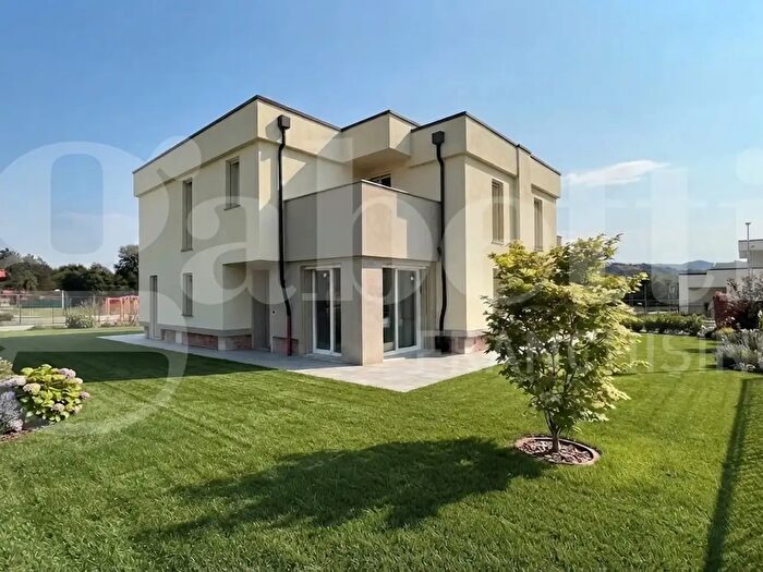 Casa con 5 locali in vendita in Via Maranina, Sasso Marconi