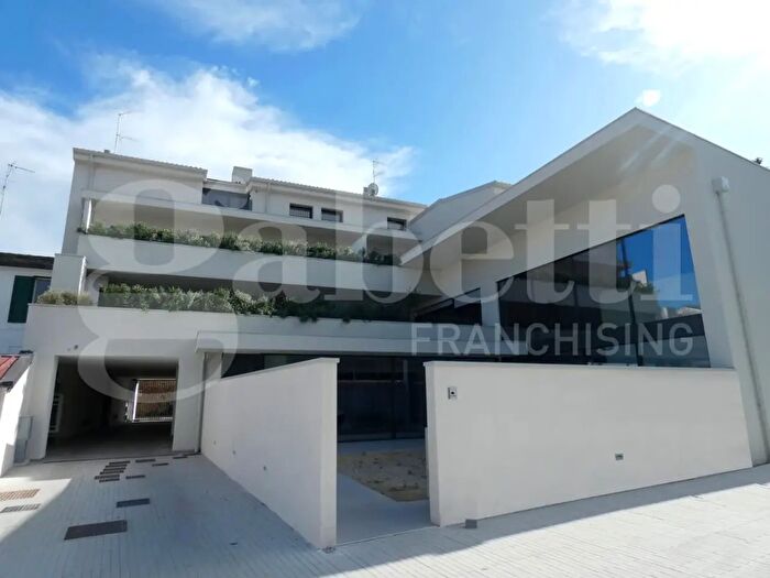 Appartamento trilocale in vendita in Via San Vittore, Ravenna