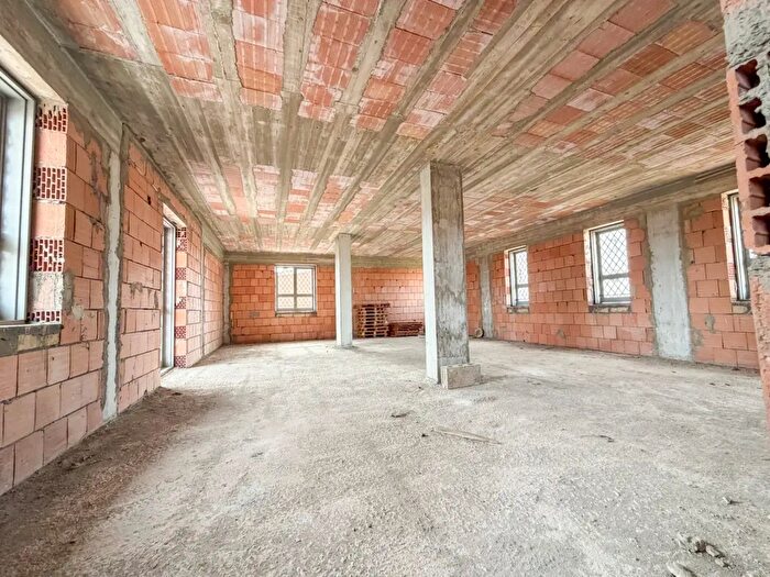 Casa con 10 locali in vendita in Via Monti Sabini, Casoria